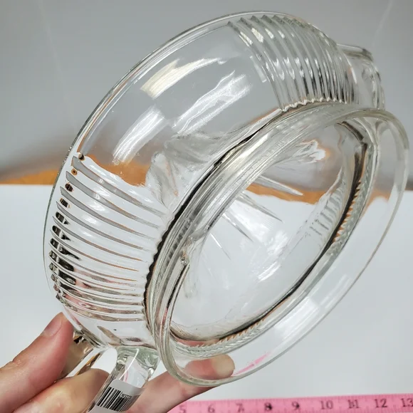 Homemade lemonade lemon squeeze dish - Picture 4 of 6